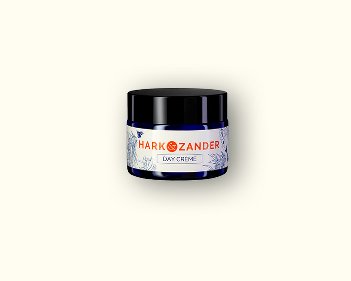 Jar of Hark & Zander Day Crème on a white background